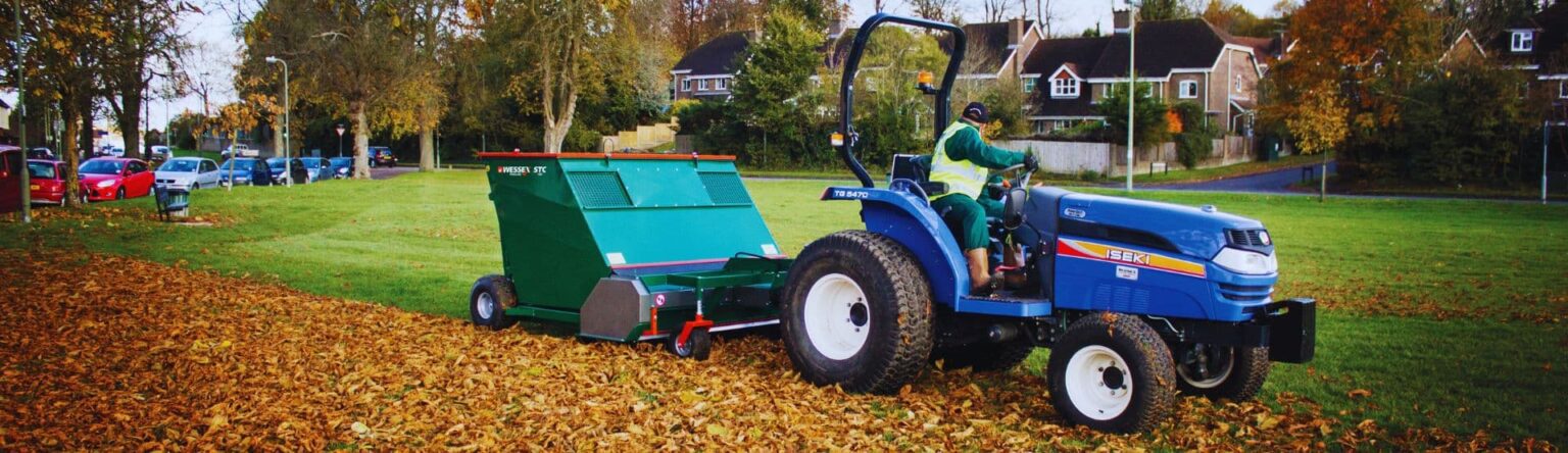Wessex Leaf Collector Machine - Fresh Group Products